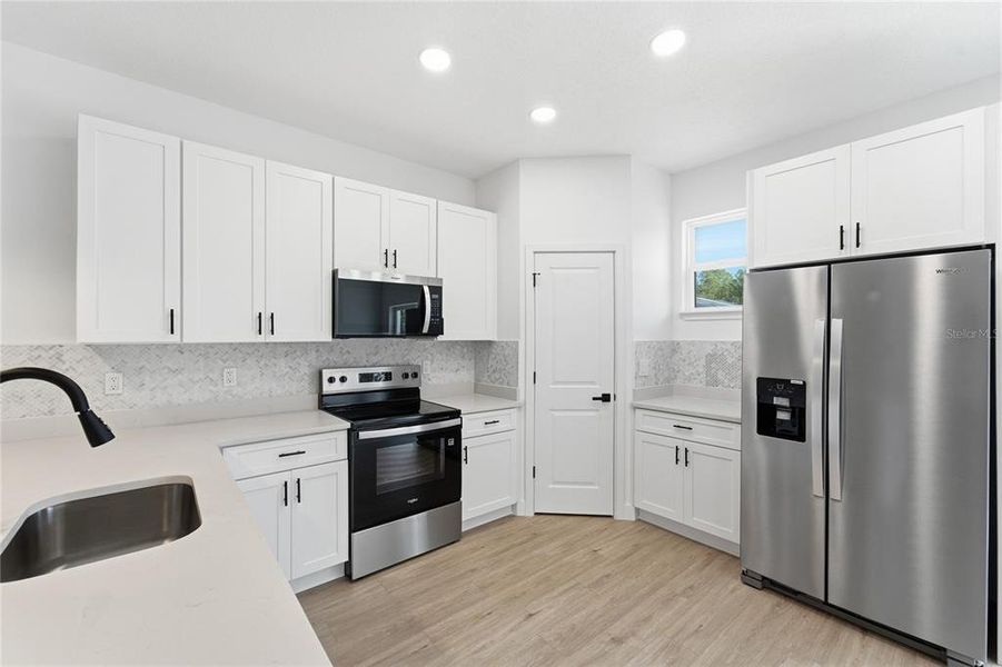 Furnished interior view inside a new home in , Citrus Springs (Image 8).