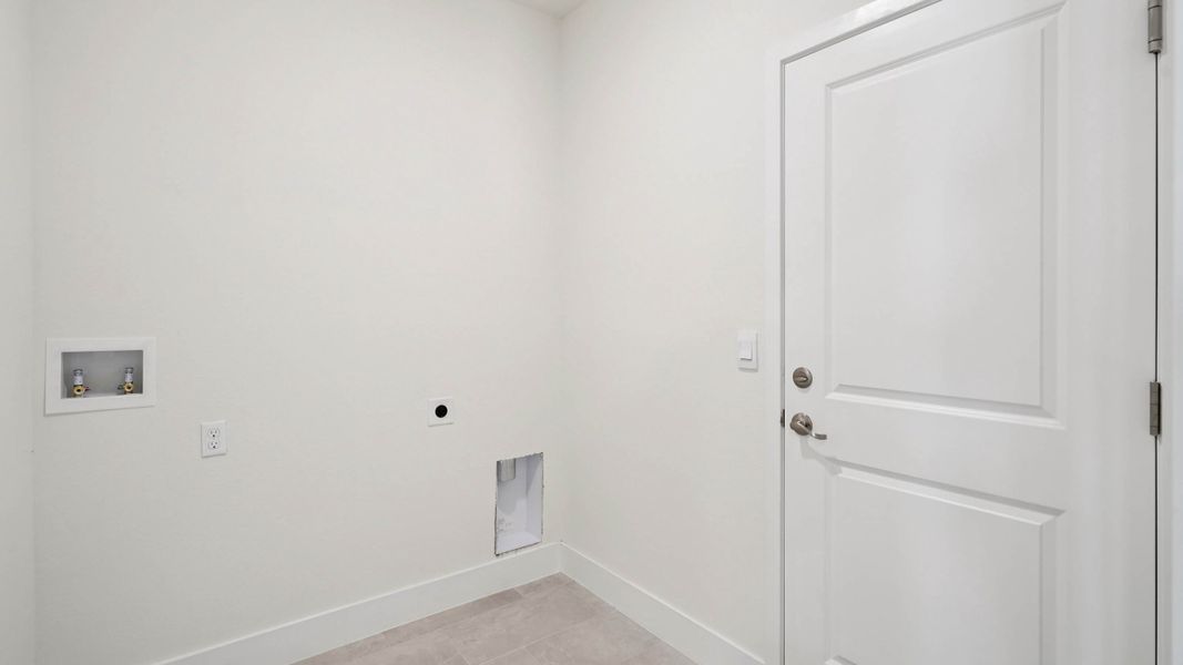 Representative unfurnished interior of a home built from the LANTANA by D.R. Horton in Buchanan Trails, Newberry (Image 22).