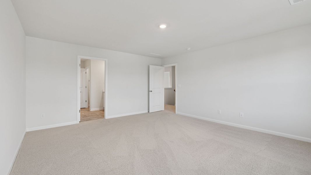 Spacious, unfurnished interior of a new home in Pine Lake Estates, Anderson (Image 29).