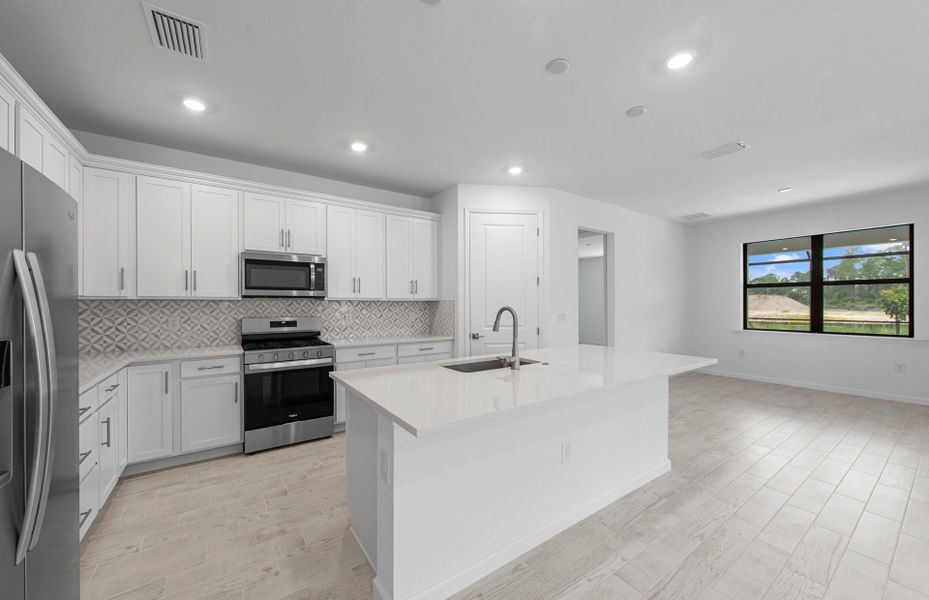 Furnished interior view inside a new home in Terreno, Naples (Image 18).