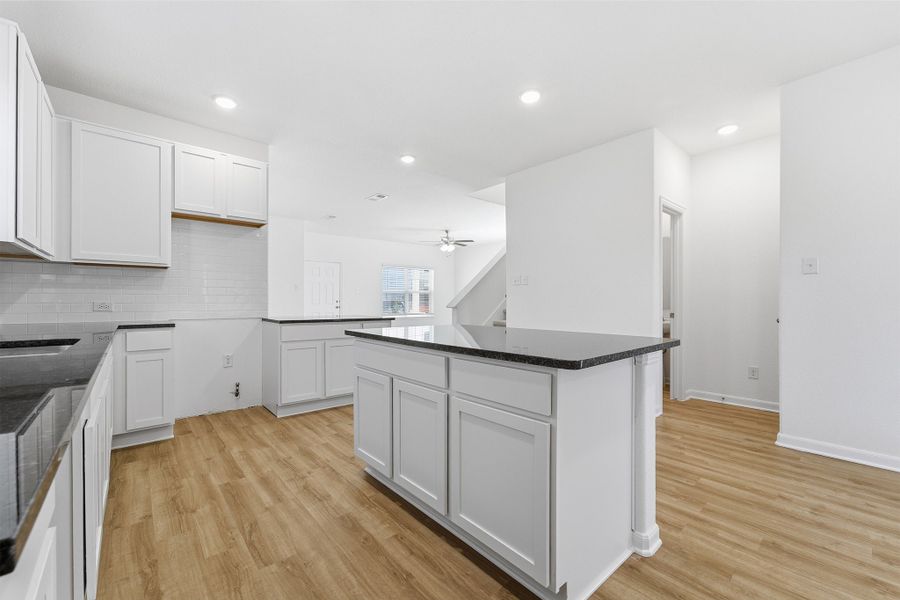 Furnished interior view inside a new home in La Terra, Celina (Image 8).