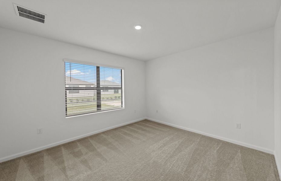 Spacious, unfurnished interior of a new home in Caloosa Cove, Labelle (Image 21).