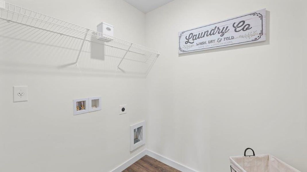 Spacious, unfurnished interior of a new home in Fox Hollow, Dalton (Image 18).