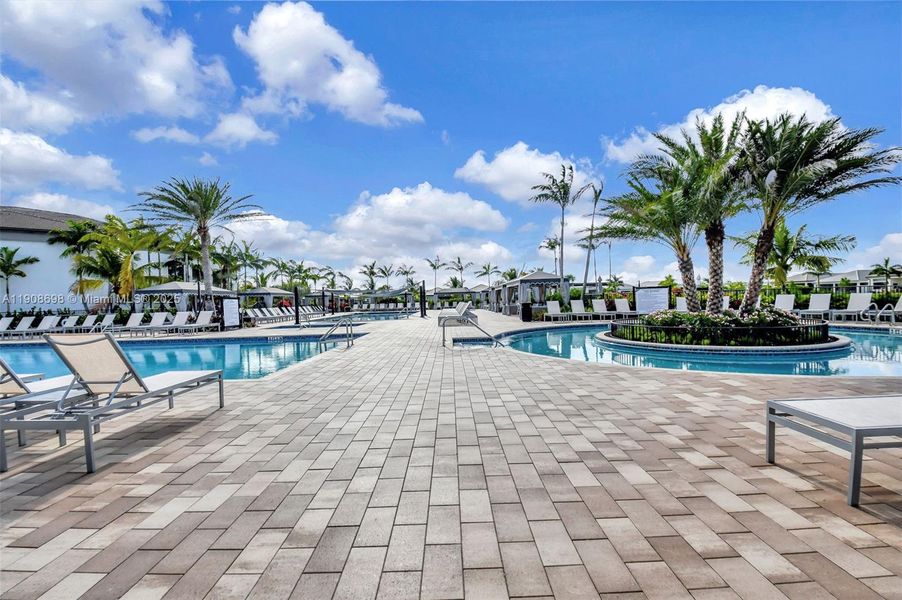 Community amenities in , Boynton Beach (Image 75).