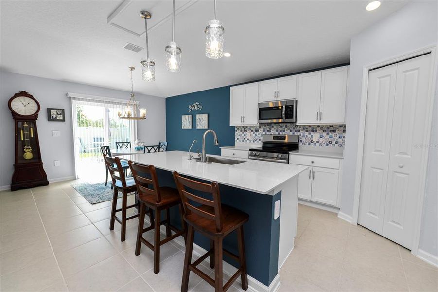 Furnished interior view inside a new home in Hunt Club Groves, Lake Wales (Image 17).