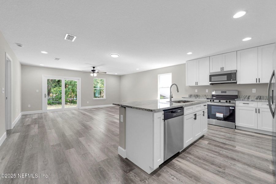 Furnished interior view inside a new home in , Jacksonville (Image 7).