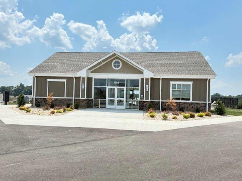 Community amenities in The Oaks, Clarksville (Image 28).