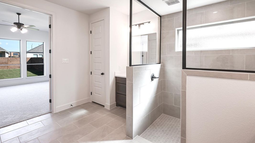 Furnished interior view inside a new home in Juniper Springs, Lockhart (Image 12).