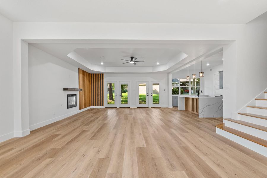 Spacious and bright with abundant natural light, perfect for versatile living. Spacious and bright with abundant natural light, perfect for versatile living.