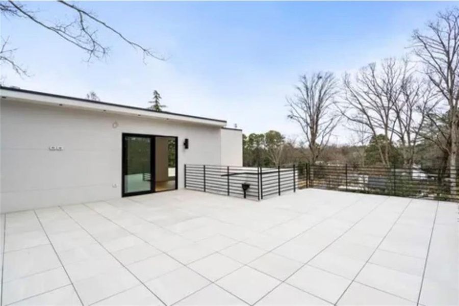 Exterior details and patio area of a home in , Brookhaven (Image 26).