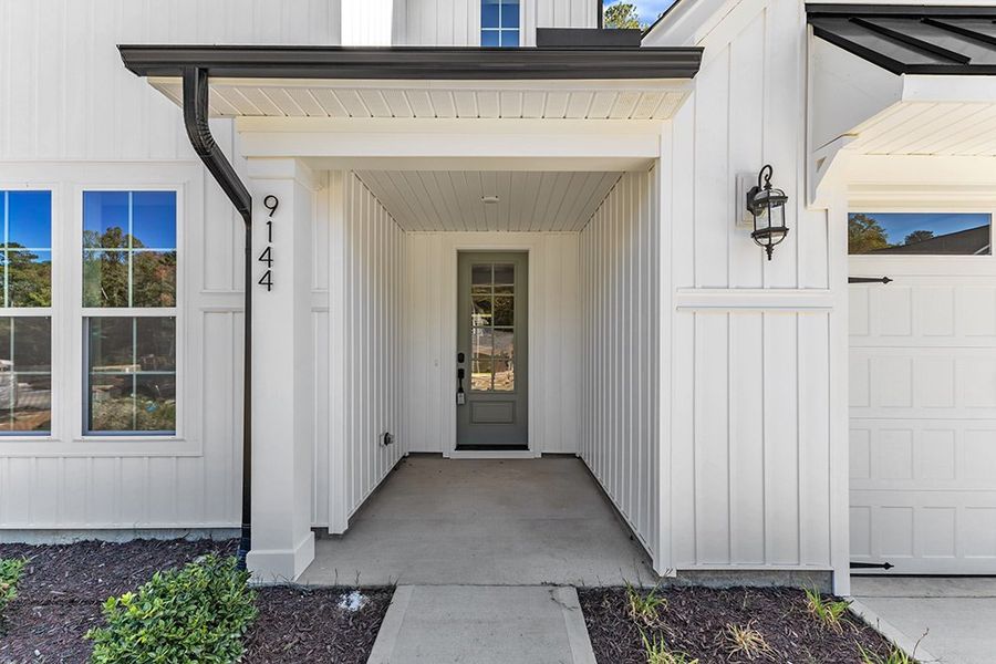 Representative exterior details of a home built from the The Whitley by RobuckHomes in Windwater, Hampstead (Image 44).