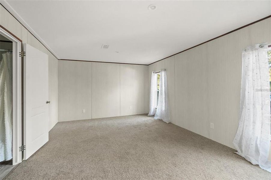 Spacious, unfurnished interior of a new home in , Bunnell (Image 13).