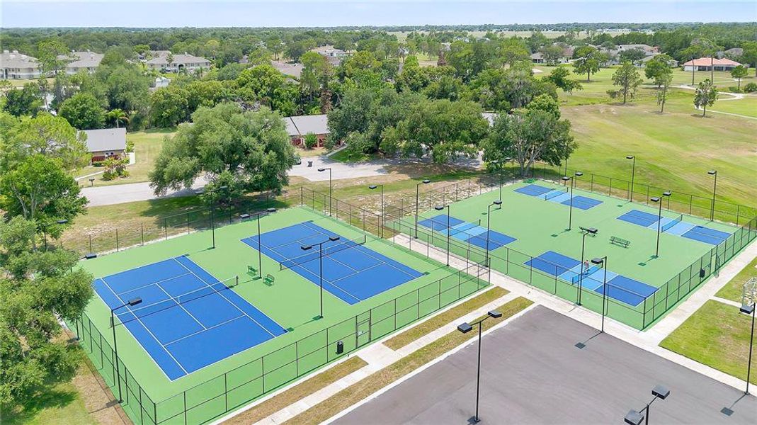 Community amenities in , Winter Haven (Image 65). Community amenities in , Winter Haven (Image 65).