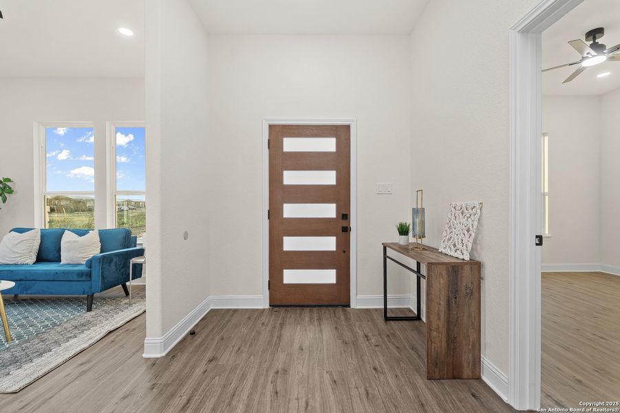 Spacious, unfurnished interior of a new home in , La Vernia (Image 20).