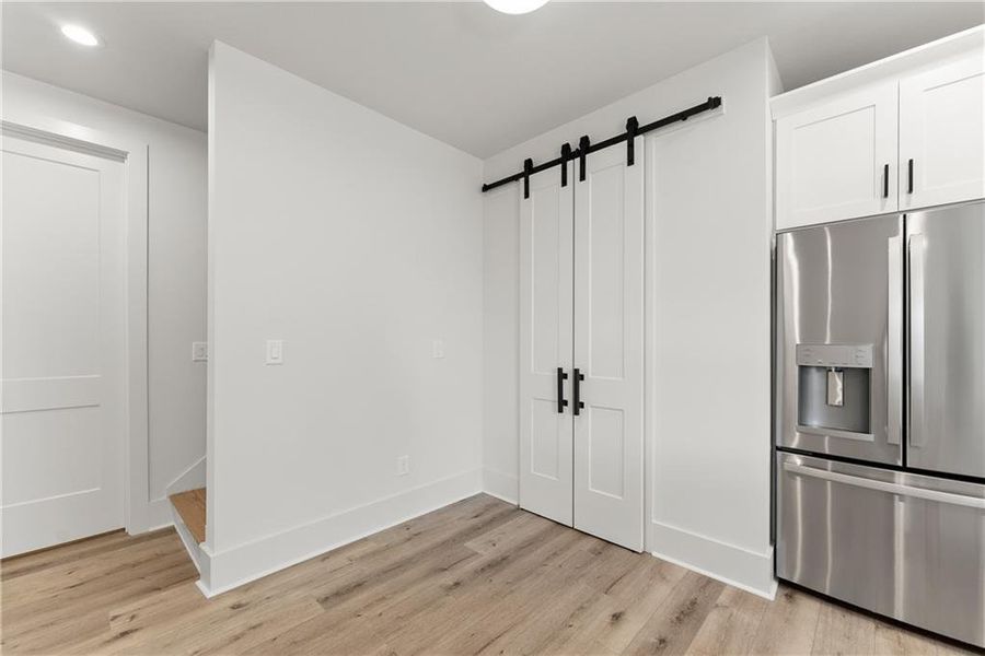 Spacious, unfurnished interior of a new home in , Gainesville (Image 15).