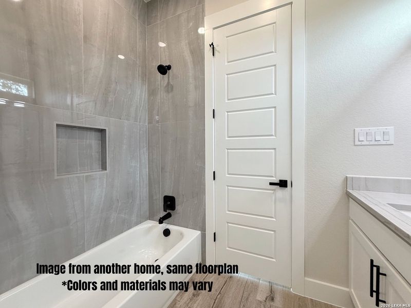 Furnished interior view inside a new home in , La Vernia (Image 9).