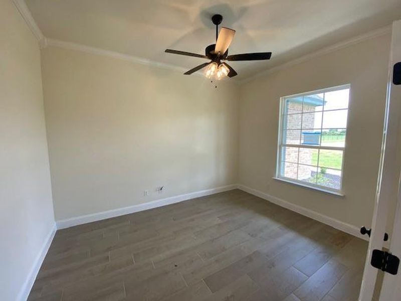 Spacious, unfurnished interior of a new home in , Reno (Image 13).