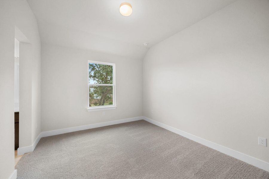 Spacious, unfurnished interior of a new home in Parmer Ranch - 60', Georgetown (Image 15).