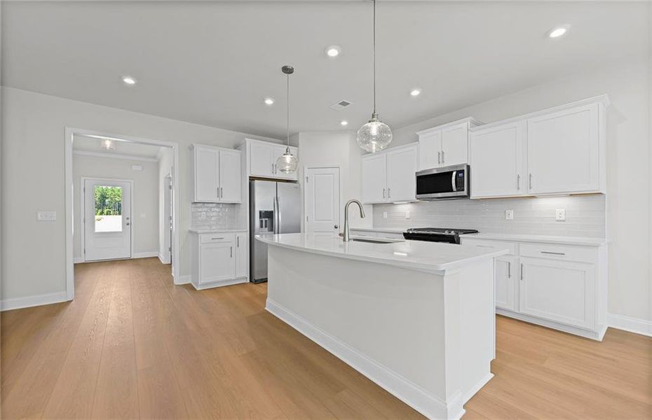 Furnished interior view inside a new home in Hawthorne Ridge, McDonough (Image 10).