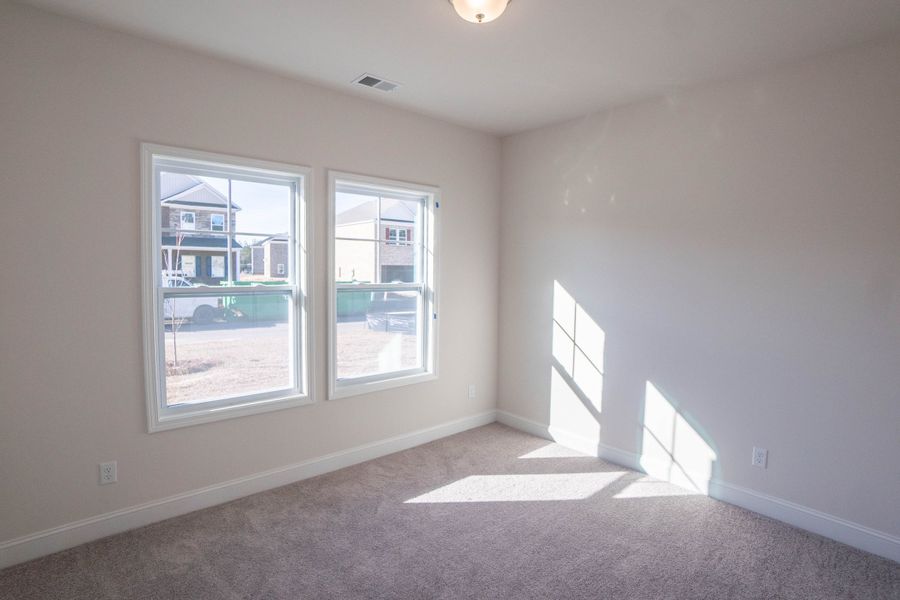 Representative unfurnished interior of a home built from the Saluda by Hurricane Builders in Southern Column Estates, Florence (Image 10).