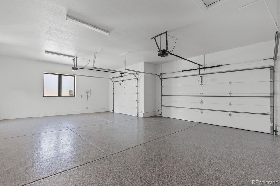 Spacious, unfurnished interior of a new home in , Castle Rock (Image 21).