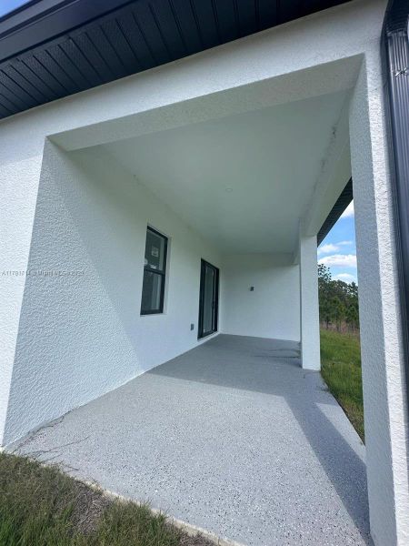 Spacious, unfurnished interior of a new home in , Lehigh Acres (Image 38). Spacious, unfurnished interior of a new home in , Lehigh Acres (Image 38).