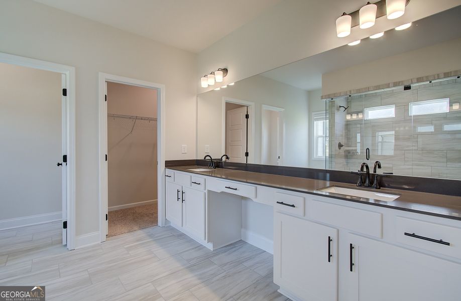 Furnished interior view inside a new home in Rosewood Lake Preserve, Hoschton (Image 13). Furnished interior view inside a new home in Rosewood Lake Preserve, Hoschton (Image 13).