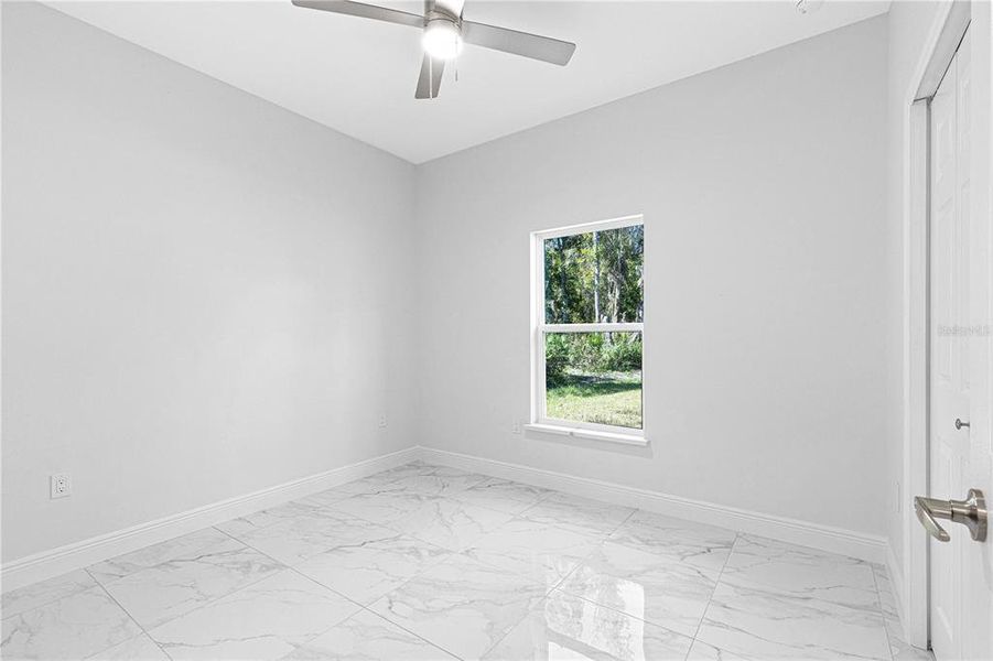 Spacious, unfurnished interior of a new home in , Summerfield (Image 12).