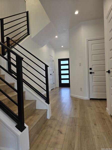Spacious, unfurnished interior of a new home in , San Antonio (Image 47).