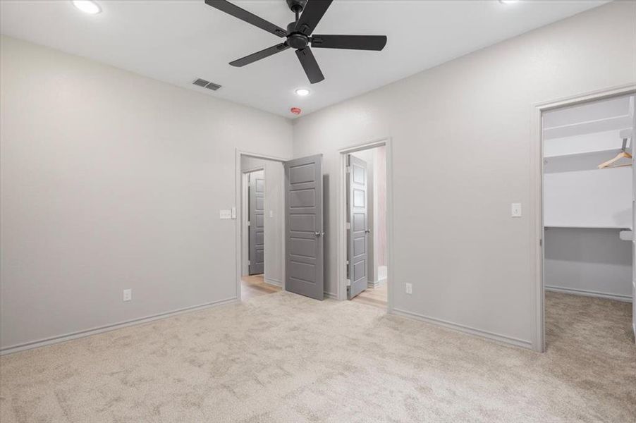 Spacious, unfurnished interior of a new home in , Jacksonville (Image 35). Spacious, unfurnished interior of a new home in , Jacksonville (Image 35).