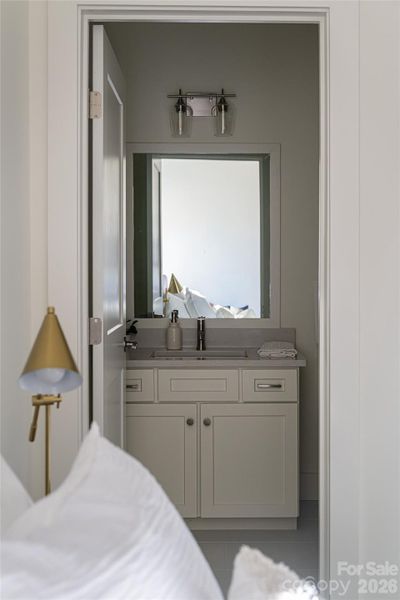 Lower bedroom 3 ensuite