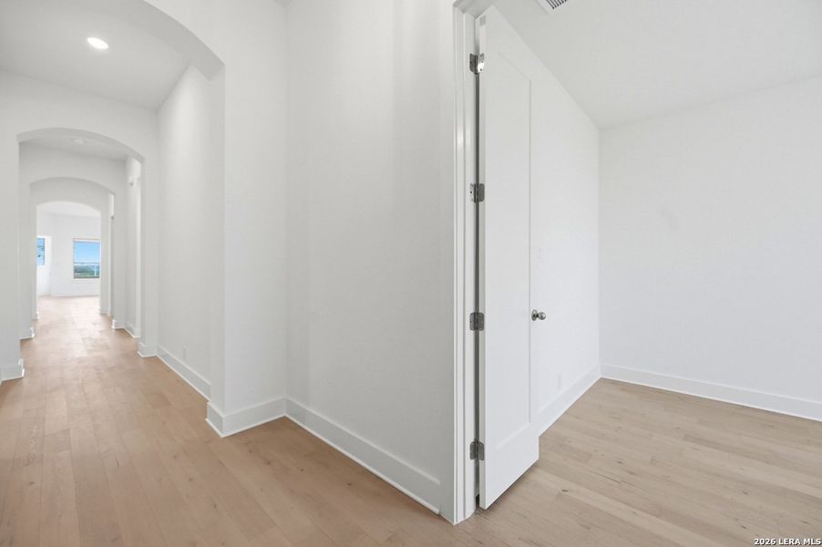 Spacious, unfurnished interior of a new home in Prominence, San Antonio (Image 22). Spacious, unfurnished interior of a new home in Prominence, San Antonio (Image 22).