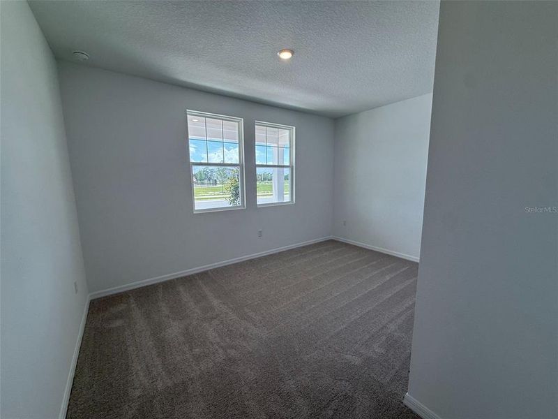 Spacious, unfurnished interior of a new home in , Mount Dora (Image 20).