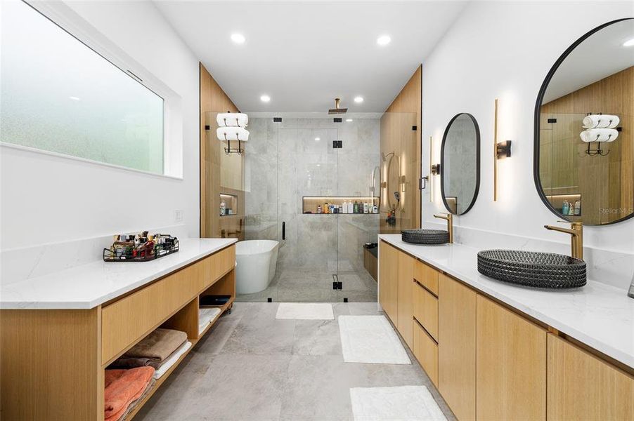 Furnished interior view inside a new home in , Tampa (Image 12).