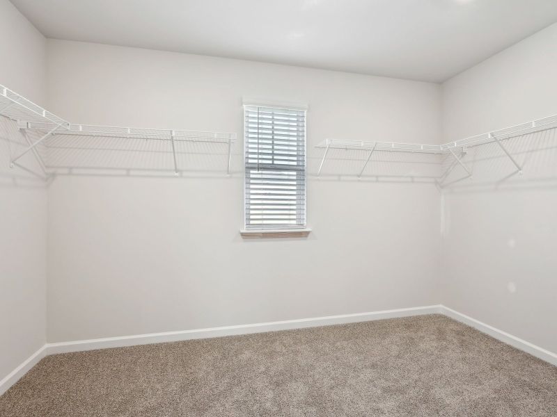 Spacious, unfurnished interior of a new home in Manning Mill, Adairsville (Image 29).