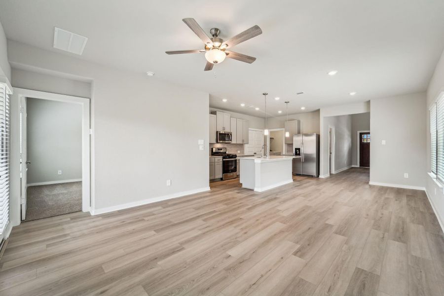 Photo is not of the actual home but is an inspirational photo of builder’s model home and may depict options, furnishings, and/or decorator features that are not included.