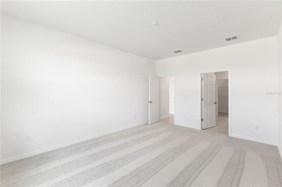 Spacious, unfurnished interior of a new home in Tarpon Bay, Haines City (Image 8). Spacious, unfurnished interior of a new home in Tarpon Bay, Haines City (Image 8).