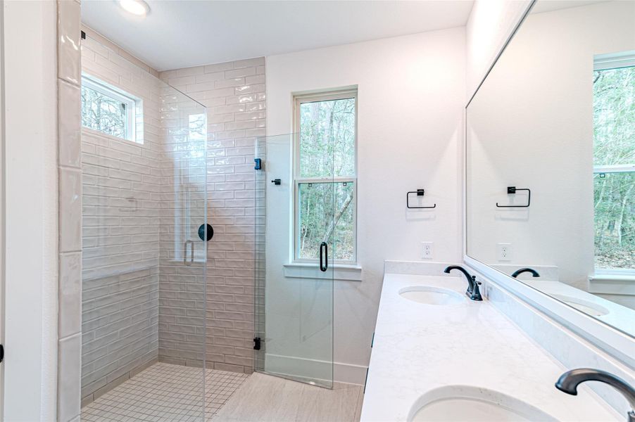 Furnished interior view inside a new home in , Huntsville (Image 16).