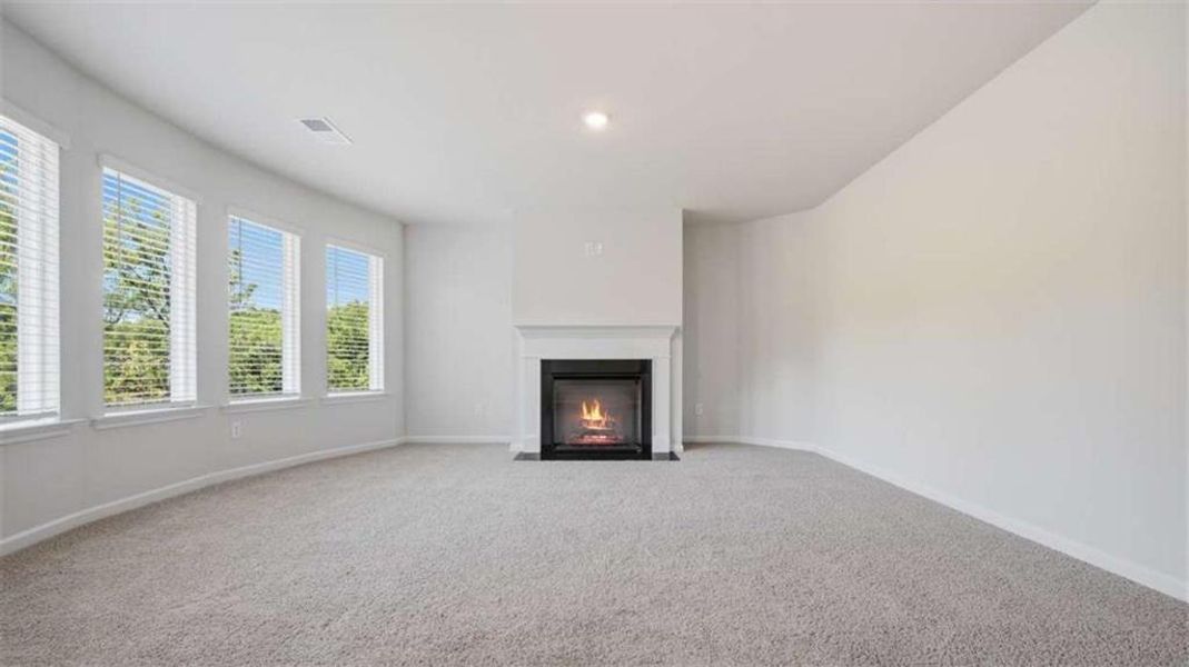 Spacious, unfurnished interior of a new home in Water Oak Estates, Lawrenceville (Image 31).