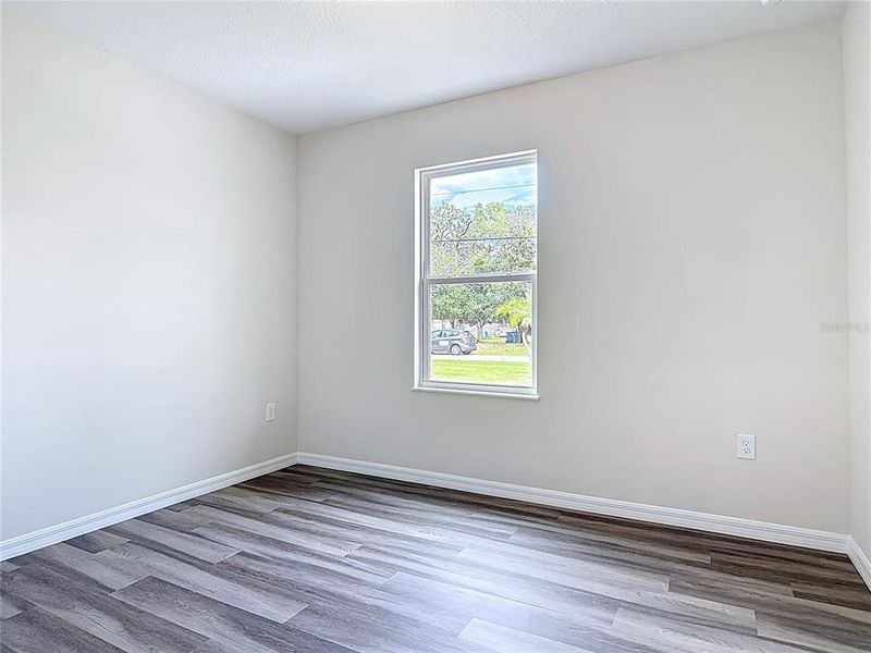 Spacious, unfurnished interior of a new home in , Deland (Image 16).