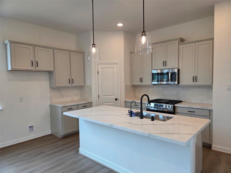Furnished interior view inside a new home in Emory Glen, Magnolia (Image 10).