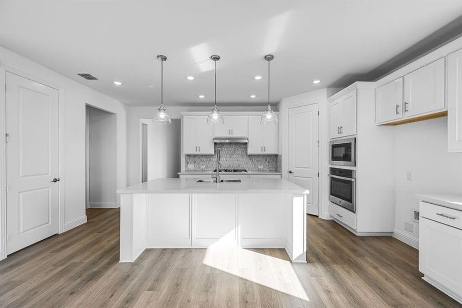 1716 Buck Trail ~ Ready Now