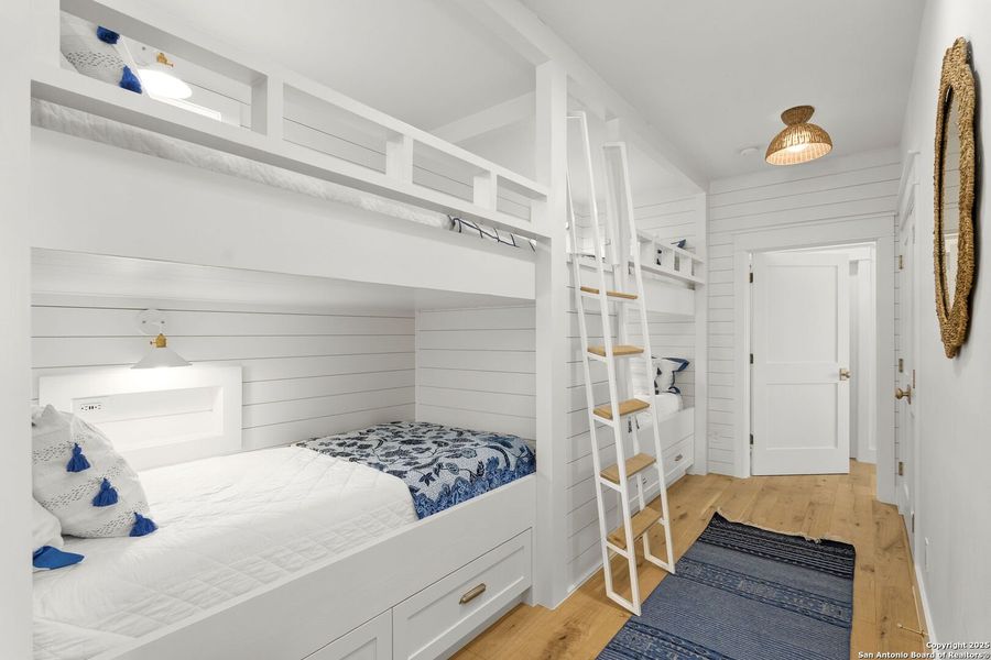 Furnished interior view inside a new home in , Kingsland (Image 22). Furnished interior view inside a new home in , Kingsland (Image 22).