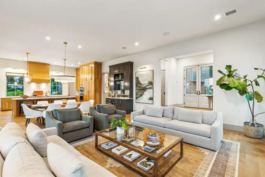 Furnished interior view inside a new home in , Malakoff (Image 10).