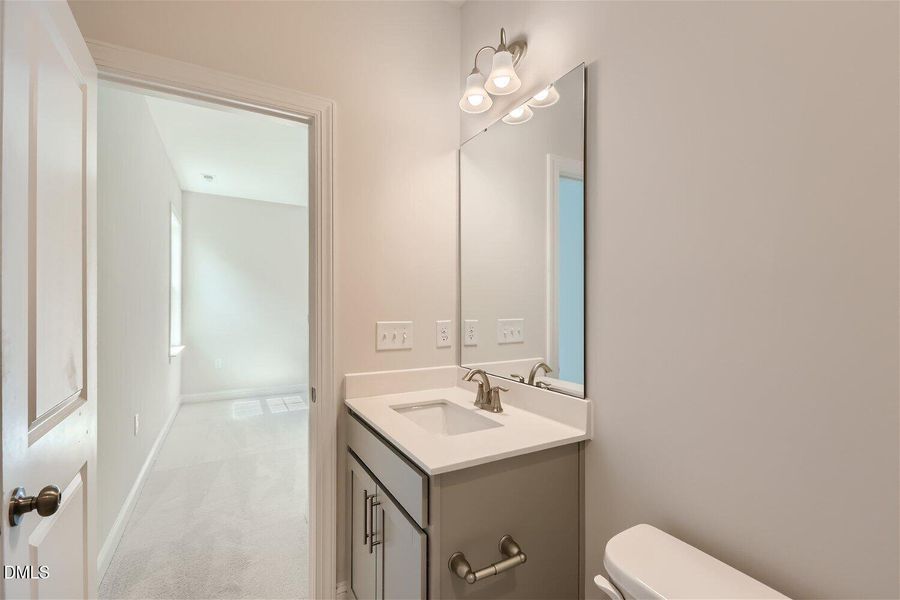 SUN_Rosedale_Pic_Nelson_Bath1_1of2