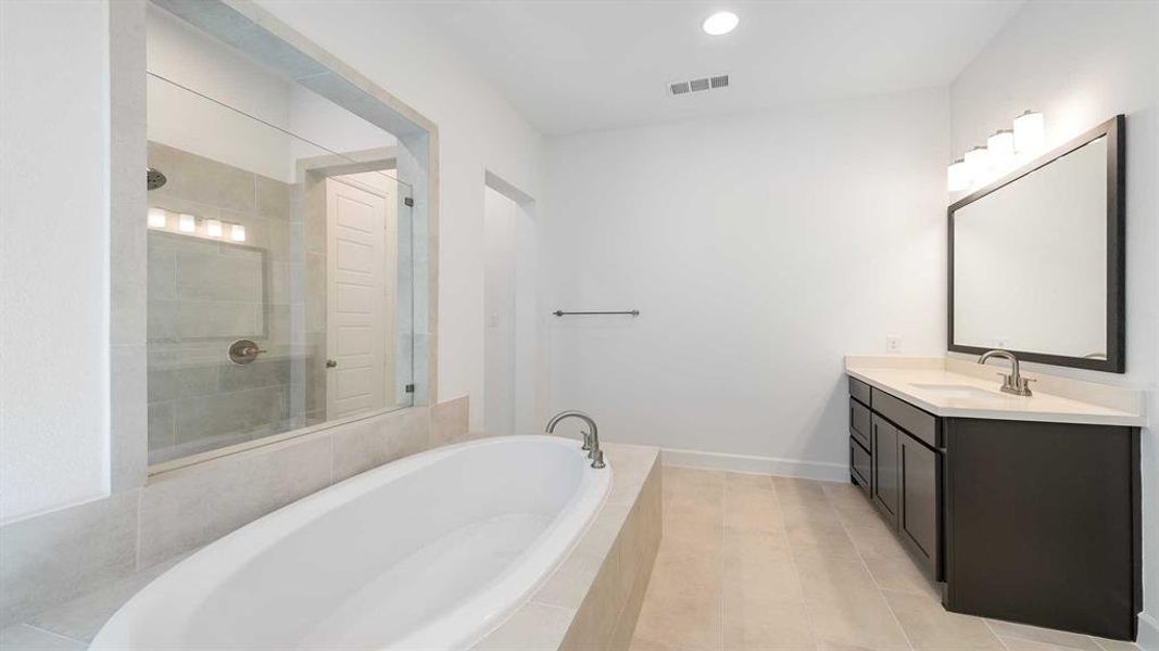 Furnished interior view inside a new home in The Heights At Uptown Celina 50', Celina (Image 6). Furnished interior view inside a new home in The Heights At Uptown Celina 50', Celina (Image 6).