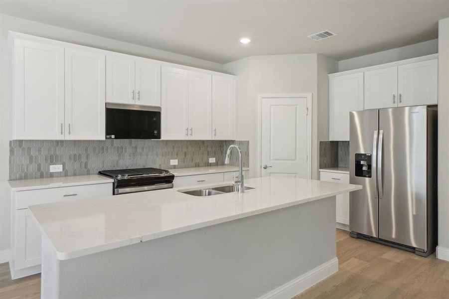 Photo is not of the actual home, but is an inspirational photo of builder’s model home and may depict options, furnishings, and/or decorator features that are not included. Photo is not of the actual home, but is an inspirational photo of builder’s model home and may depict options, furnishings, and/or decorator features that are not included.