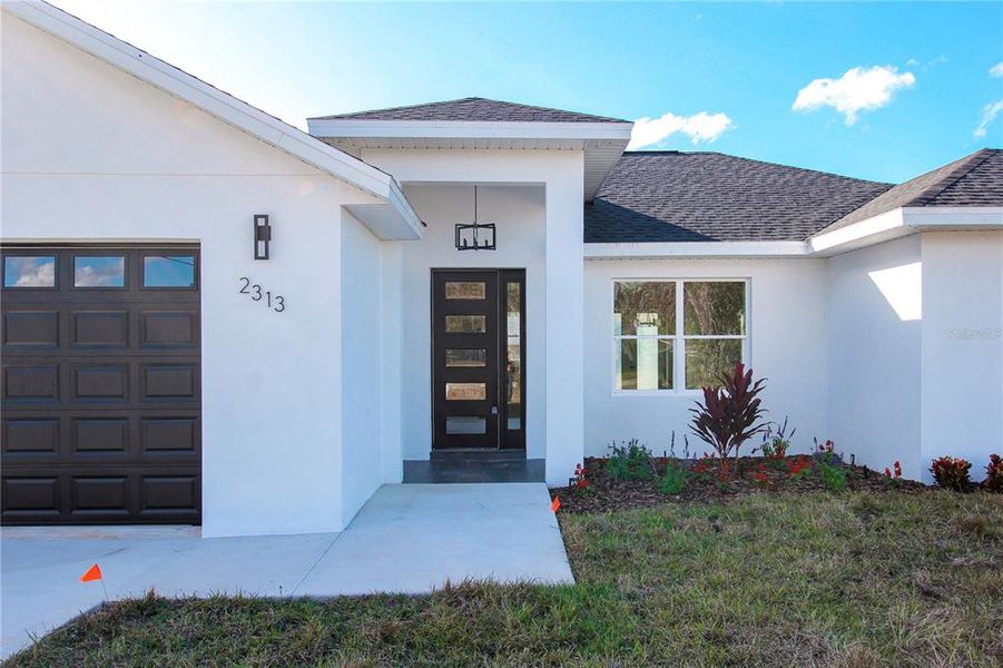 Exterior details and patio area of a home in , Avon Park (Image 4). Exterior details and patio area of a home in , Avon Park (Image 4).