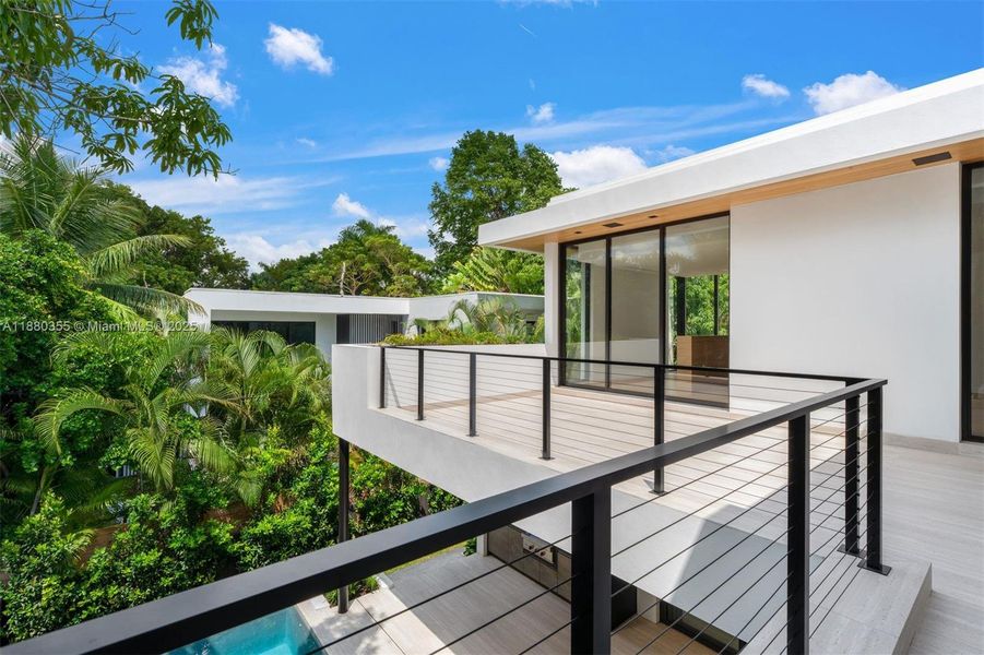 Exterior details and patio area of a home in , Miami (Image 2).