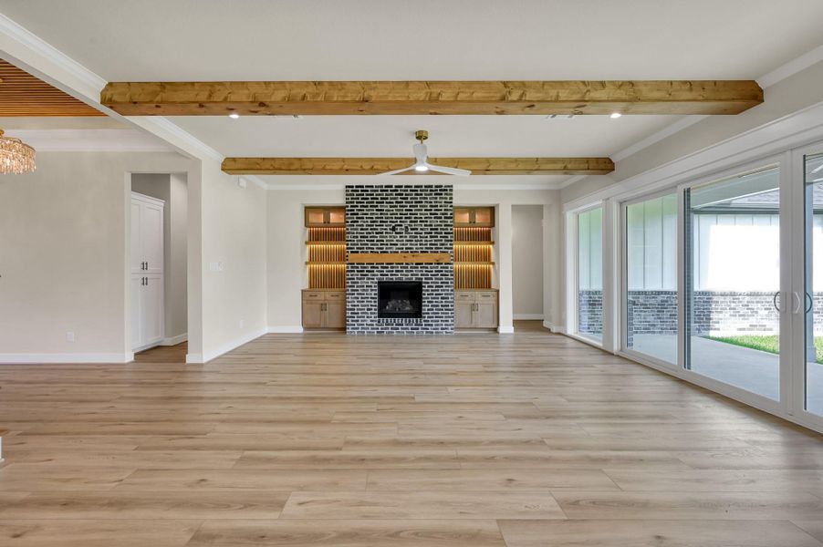 Light, Bright and Airy Open Living, Dining, and Kitchen Light, Bright and Airy Open Living, Dining, and Kitchen